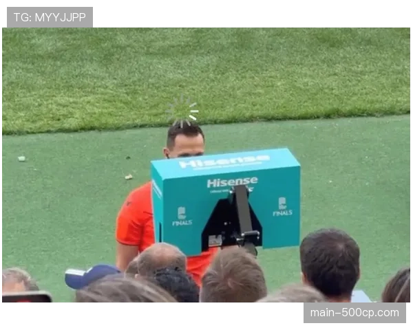 英超裁判委员会宣布下赛季将试用新型VAR沟通技术